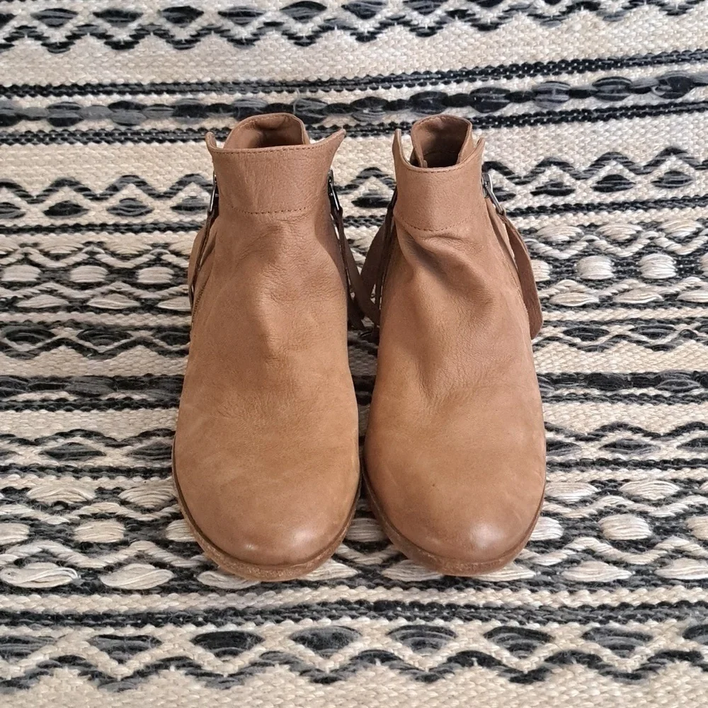 SAM EDELMAN TUCKER LEATHER BOOTIE SIZE WOMAN'S 8